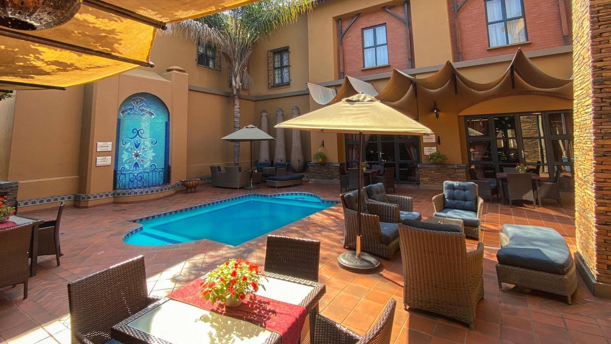 Royal Elephant Hotel & Conference Centre Centurion Bagian luar foto