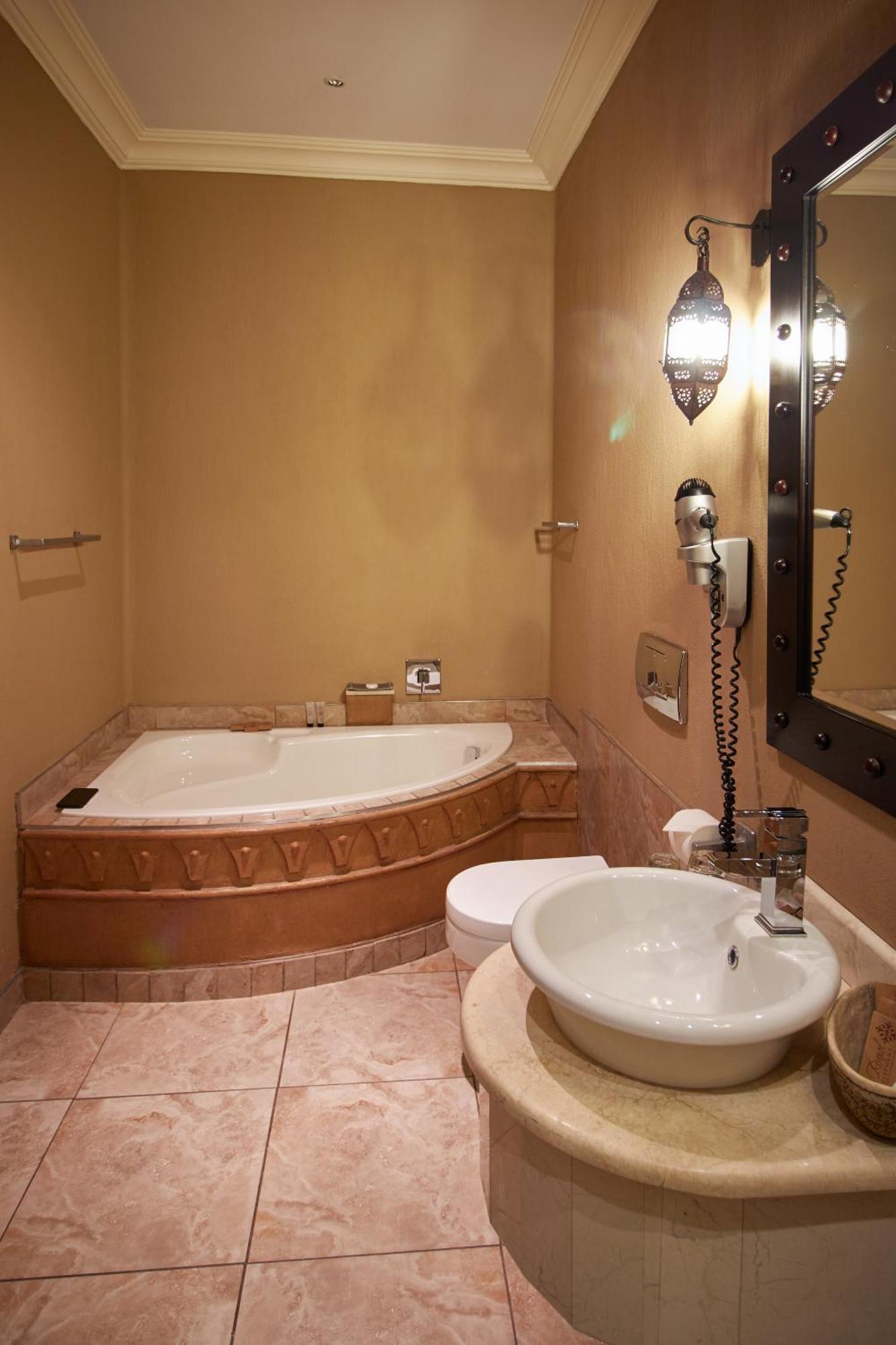 Royal Elephant Hotel & Conference Centre Centurion Bagian luar foto