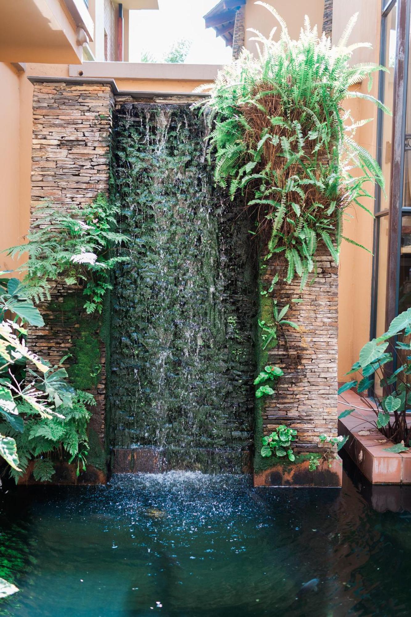 Royal Elephant Hotel & Conference Centre Centurion Bagian luar foto